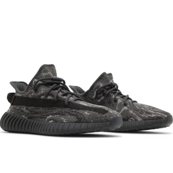 Authentic Yeezy Boost 350 V2 'MX Dark Salt' men’s size 10.5-women’ssize 6